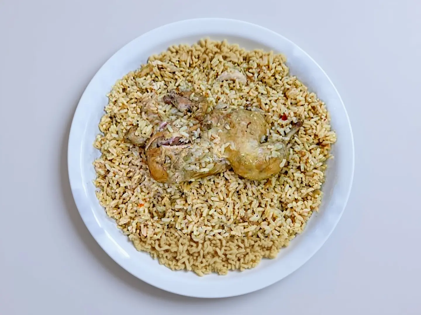 نص حبة دجاج مضغوط رز ابيض