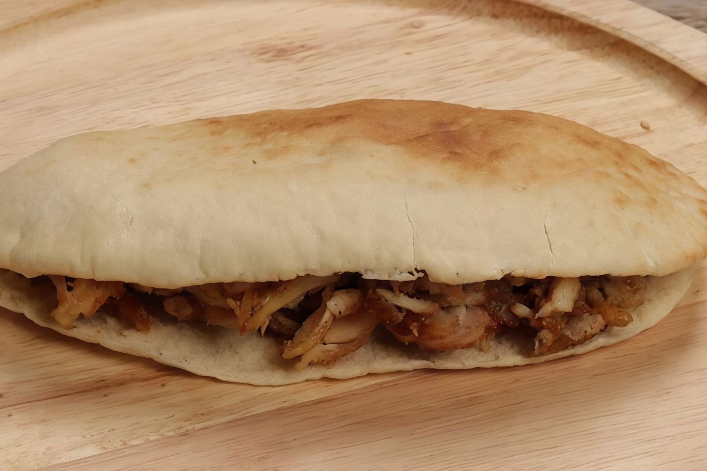 شاورما بالخبز العراقي