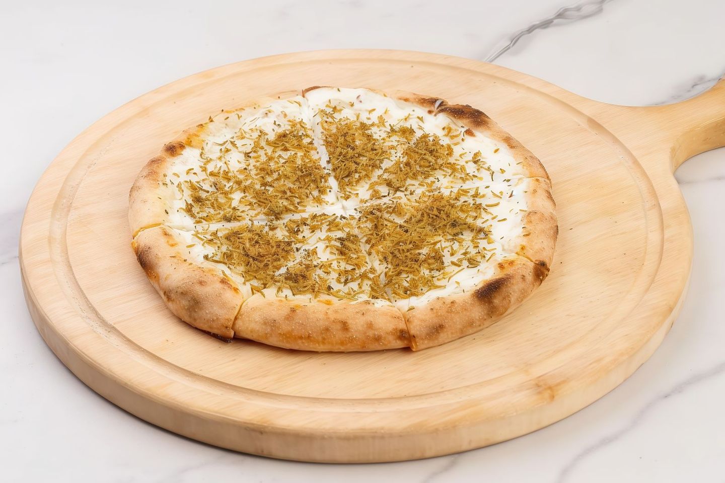بيتزا جبنة وزعتر