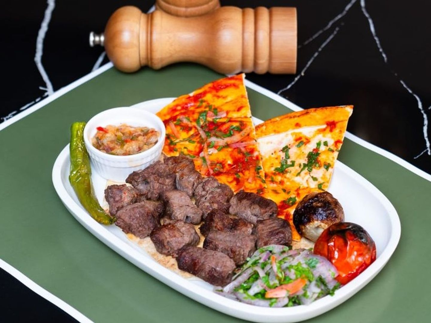 سالمون تيكا