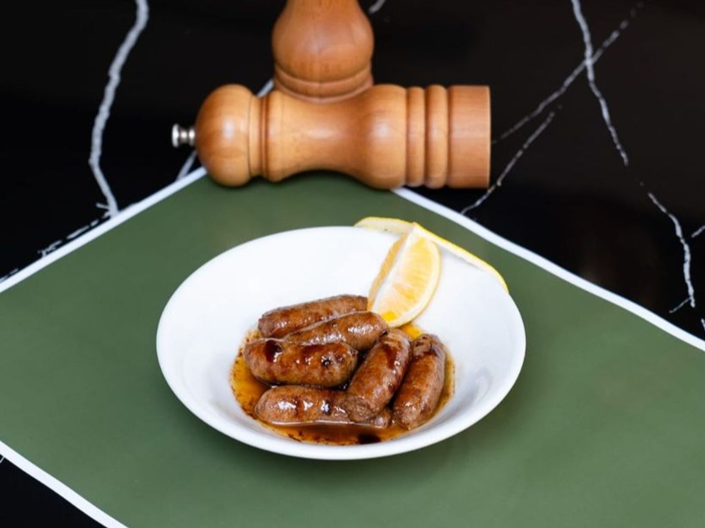 مقانق بدبس رمان