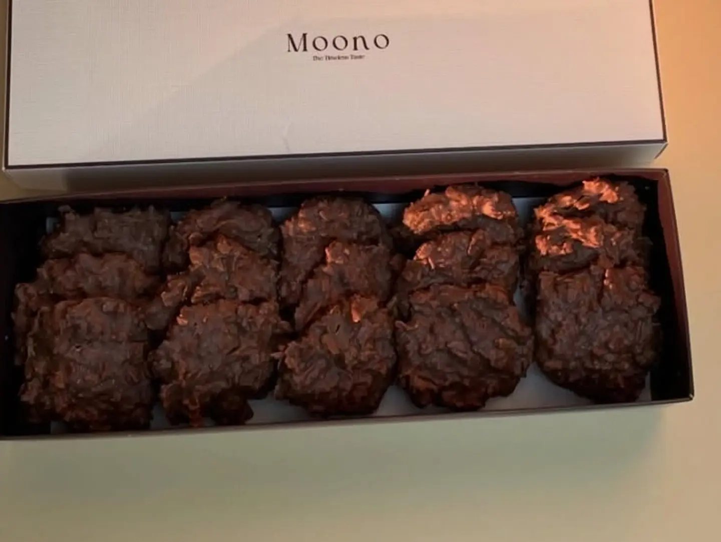 Moono Box