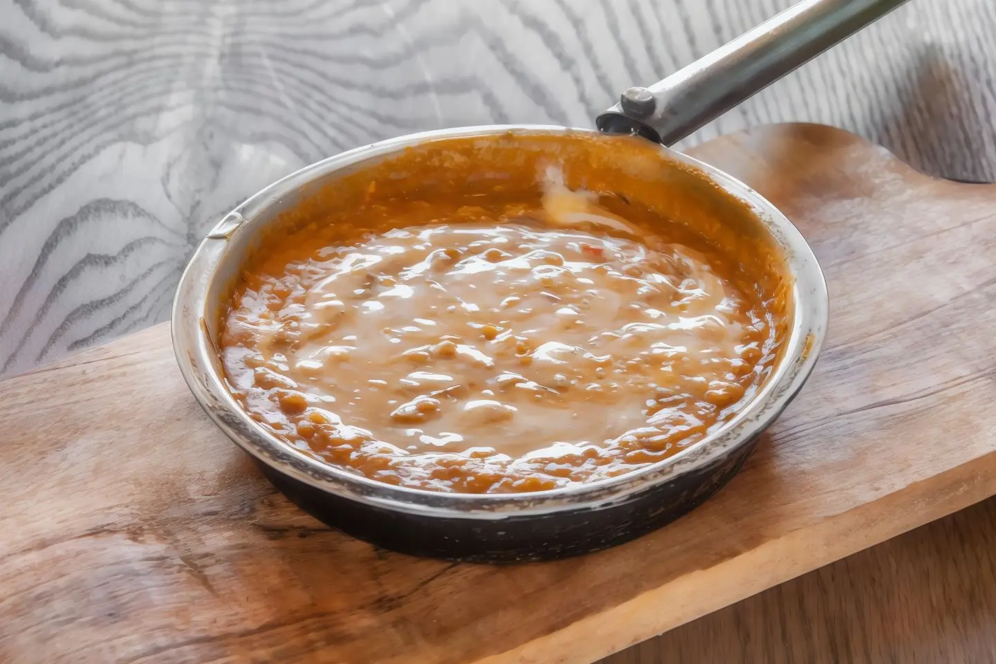 بازلاء  بالبيض