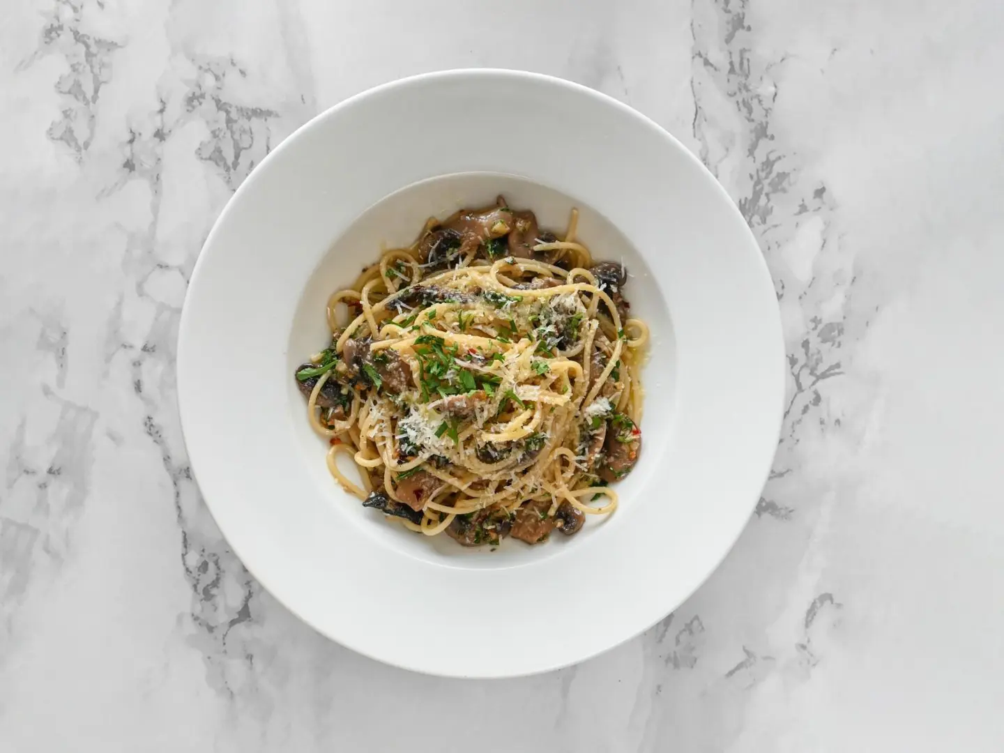 مكرونة اقليو ليو