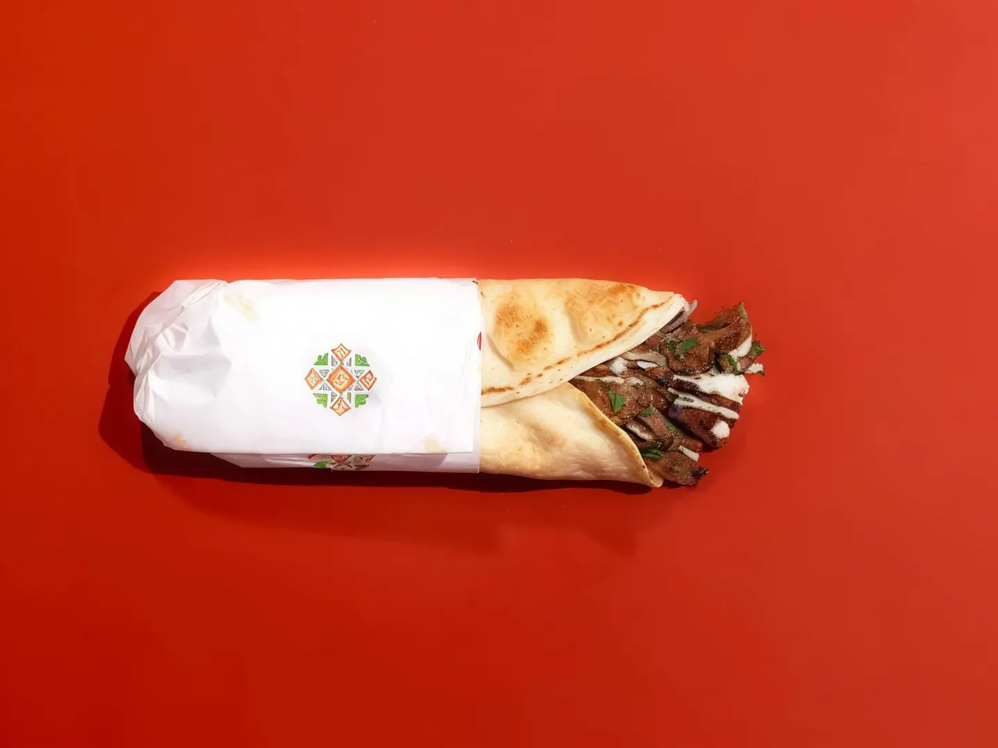 شاورما لحم خبز لبناني