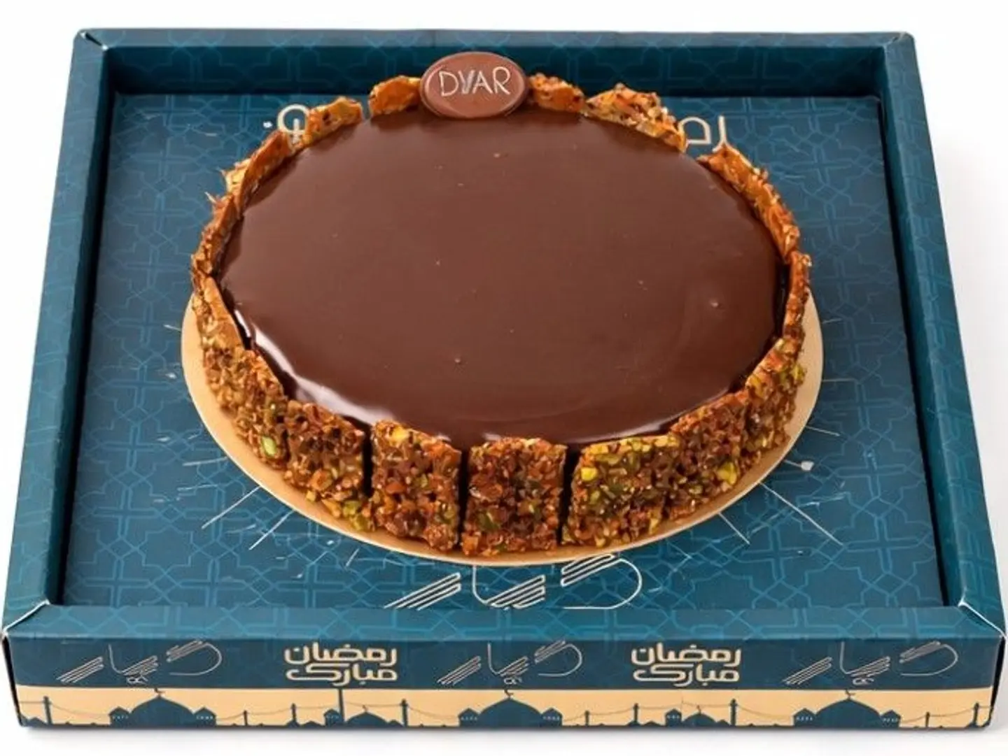 كيك بستاشيو وسط