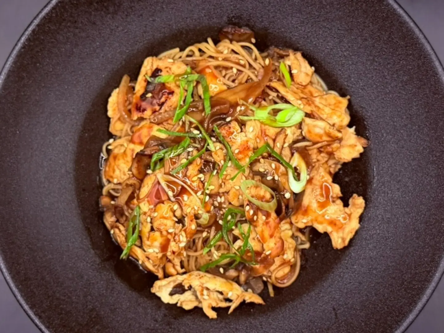 ترياكي دجاج نودلز