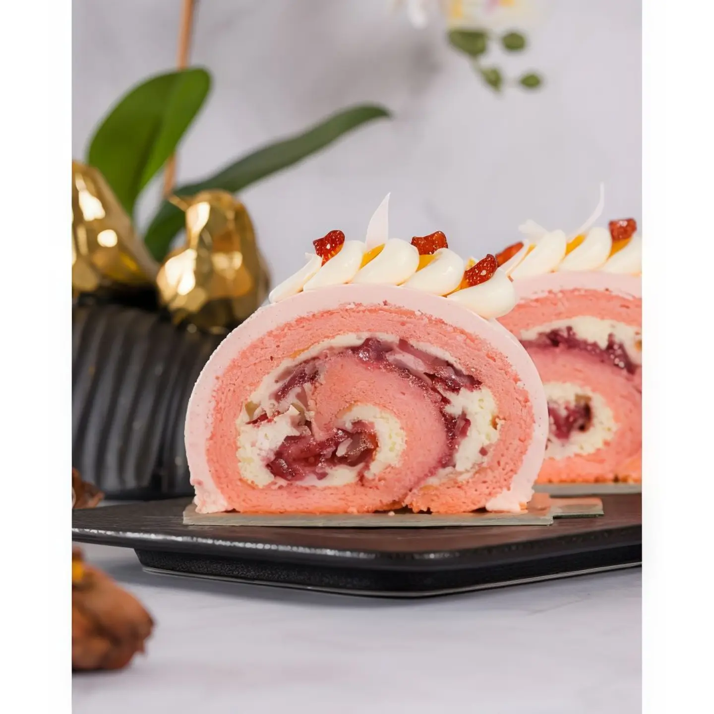 Strawberry Rolled Cake
