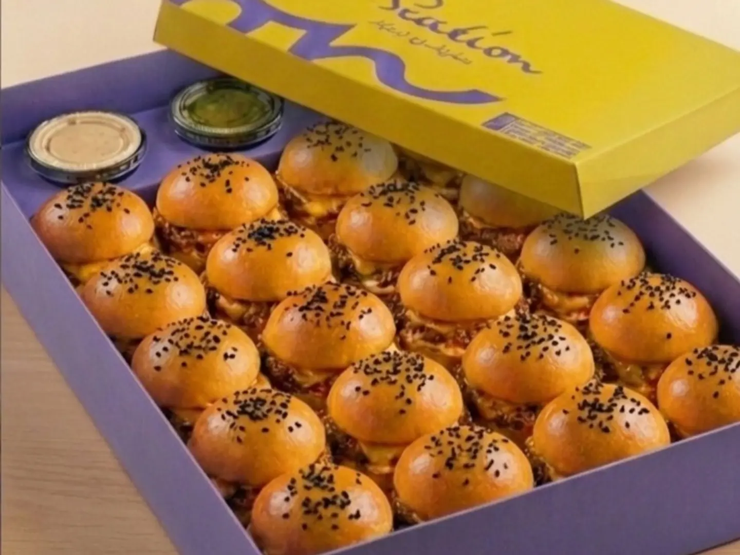 بوكس ميني برجر لحم ودجاج