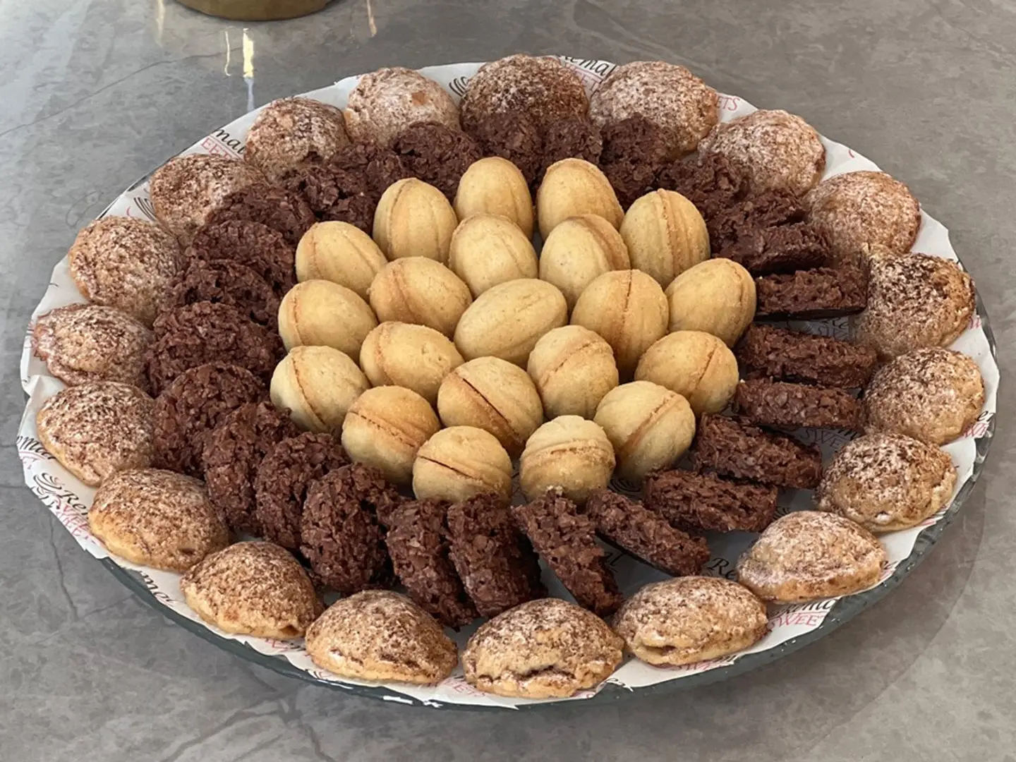 Mixed Plate Of Apple Pie, Jouzia, And Crunchy