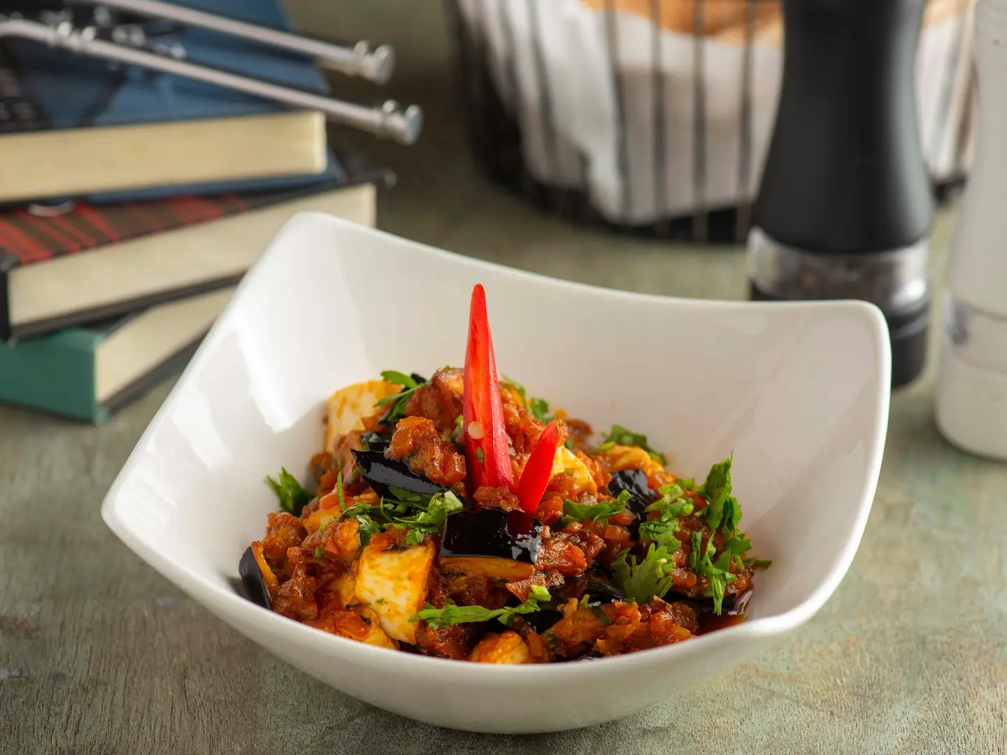 حمسة الحلوم والباذنجان