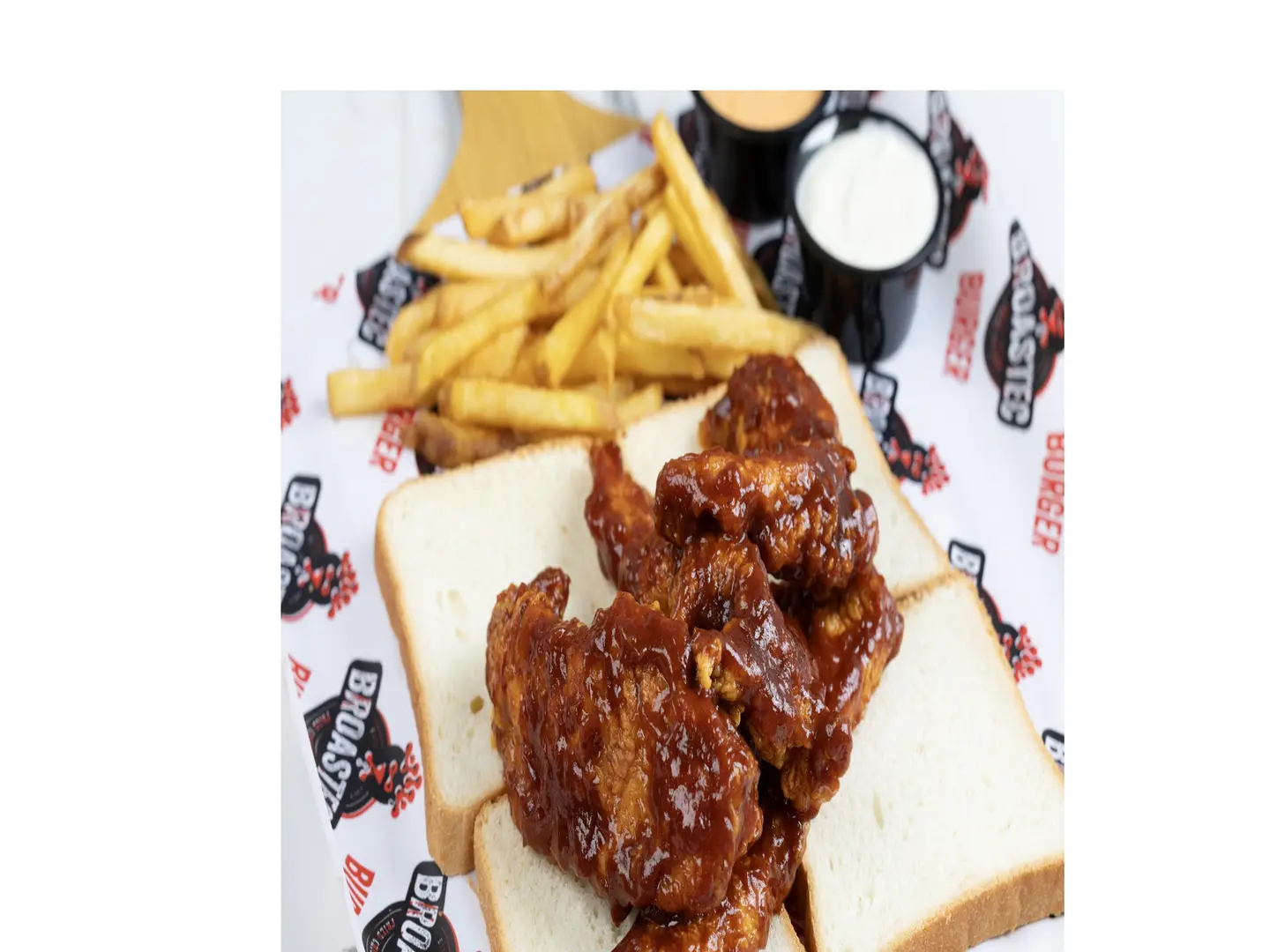 4crispy Boneless Pieces With Our Spicy Nashfial Sauce