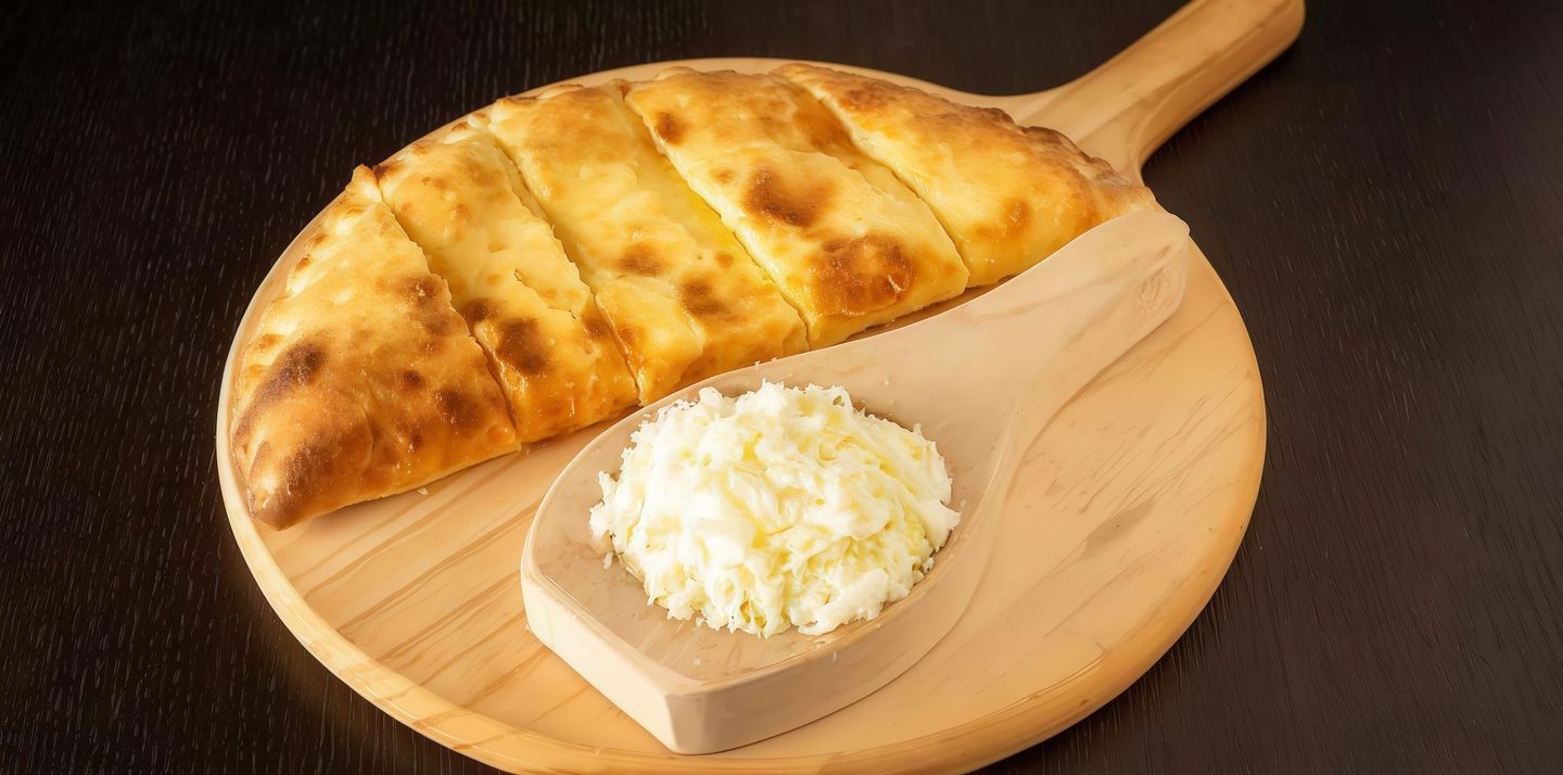 فطيرة جبن موزريلا