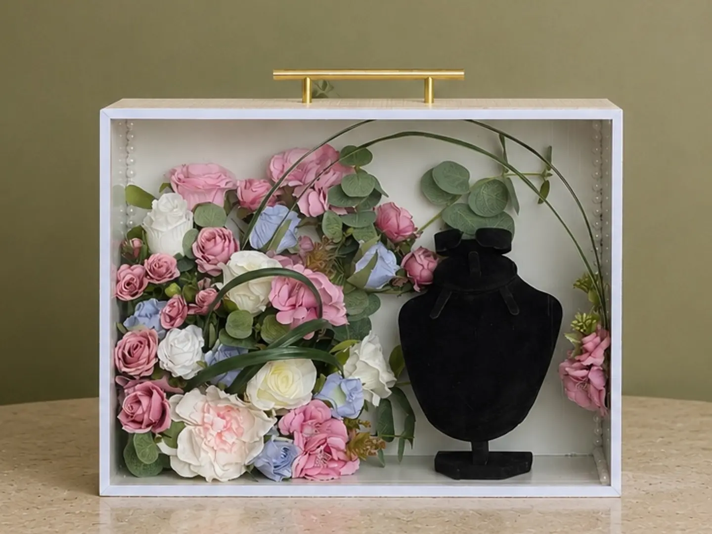 A Stylish Gift Box