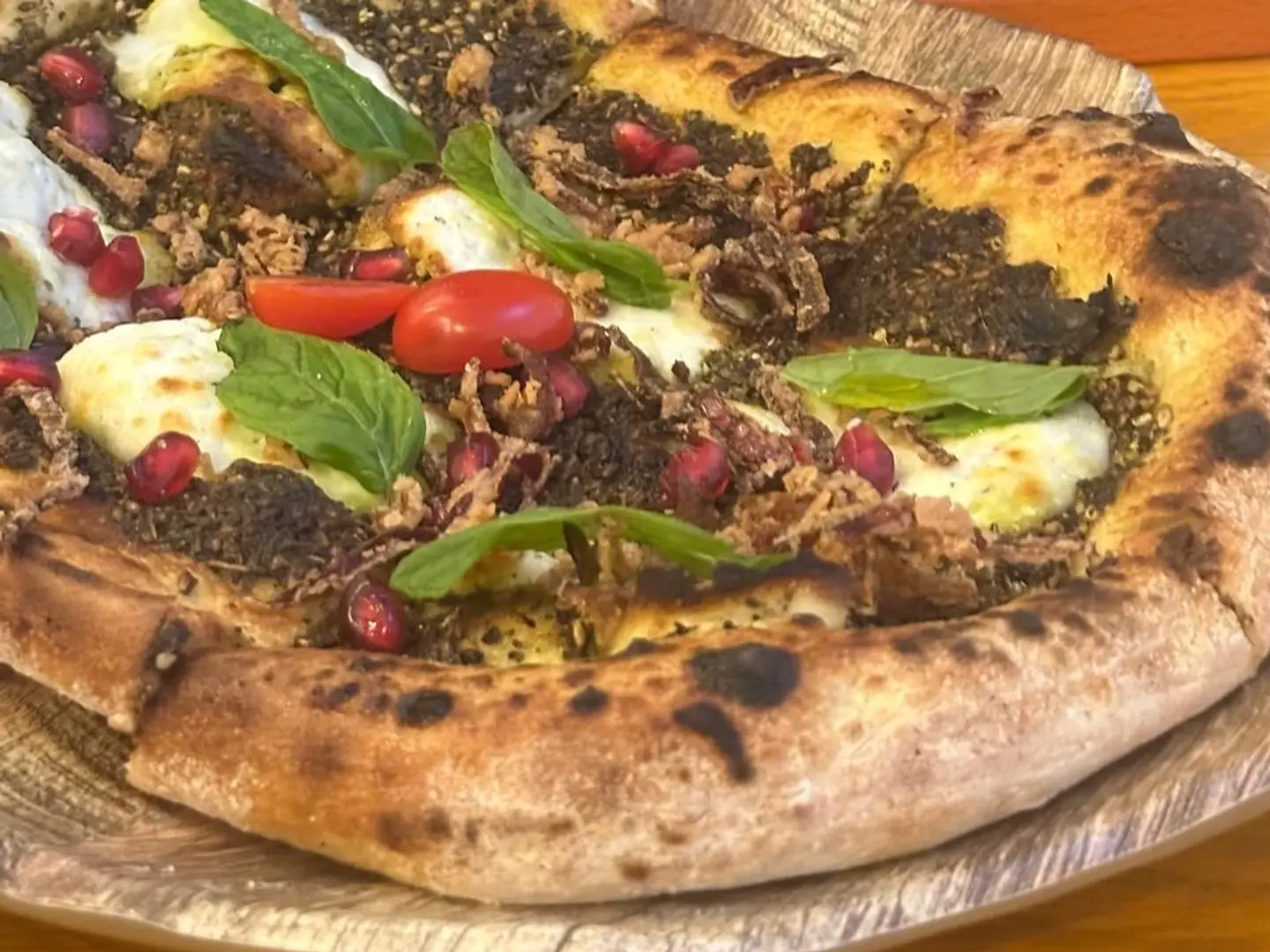 Zaatar , Laban Pizza