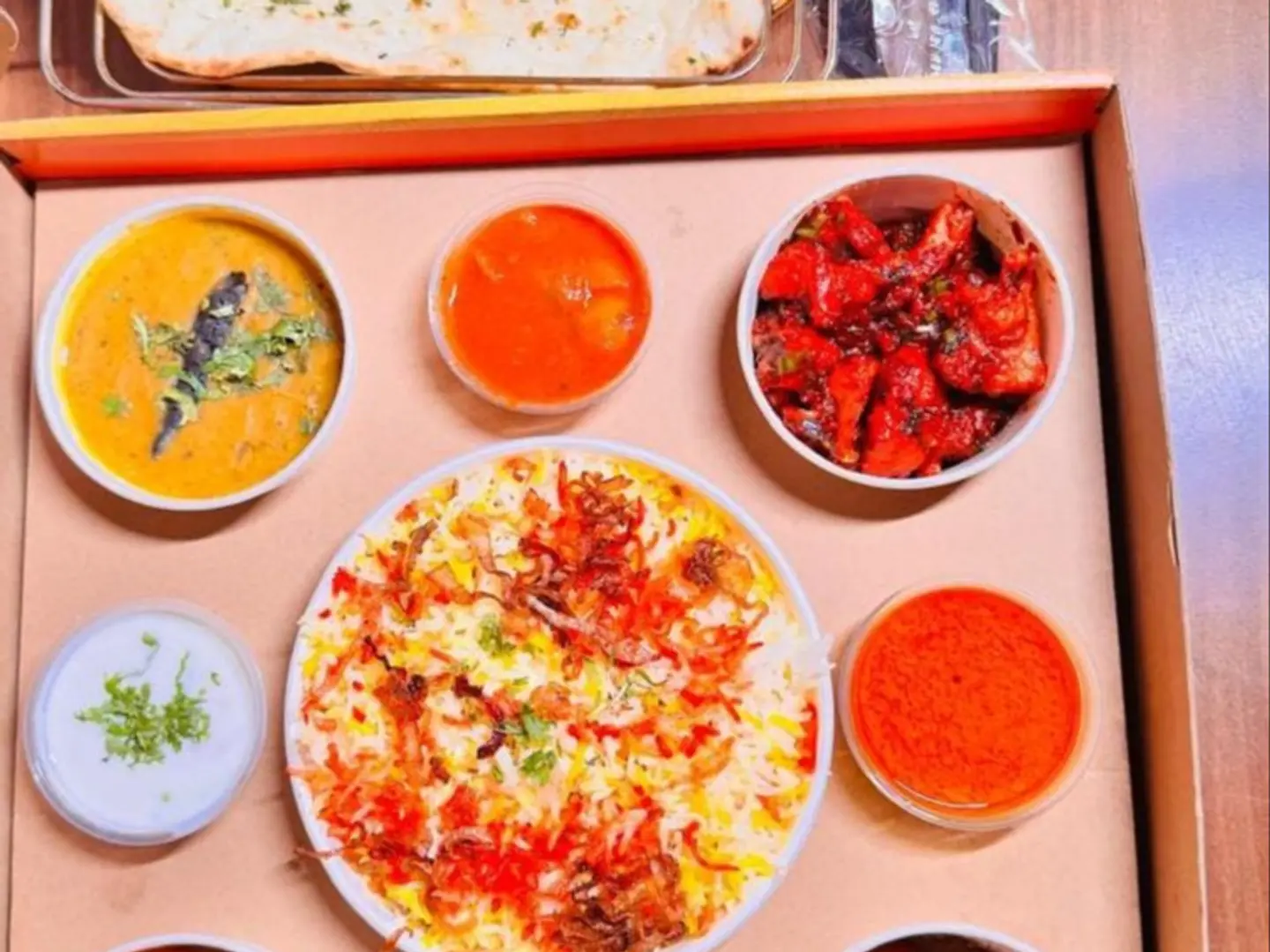 صندوق عيد رويال دعوت