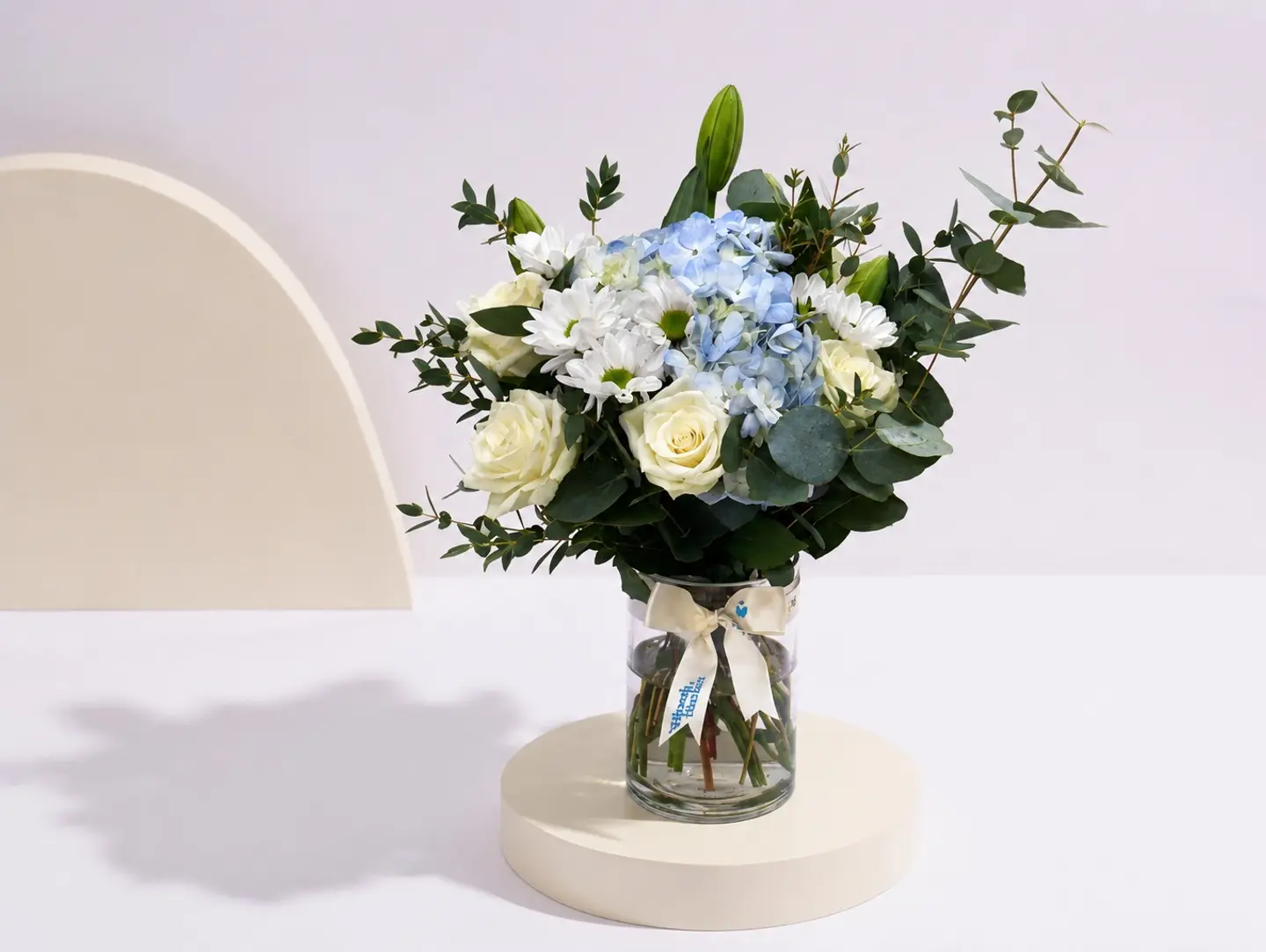Nona Vase