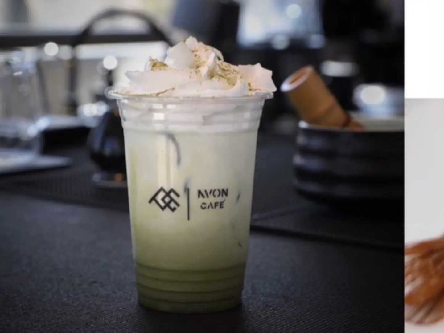 Spanish Matcha With Cream