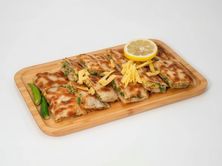 مطبق تونة مع جبنة بيضاء