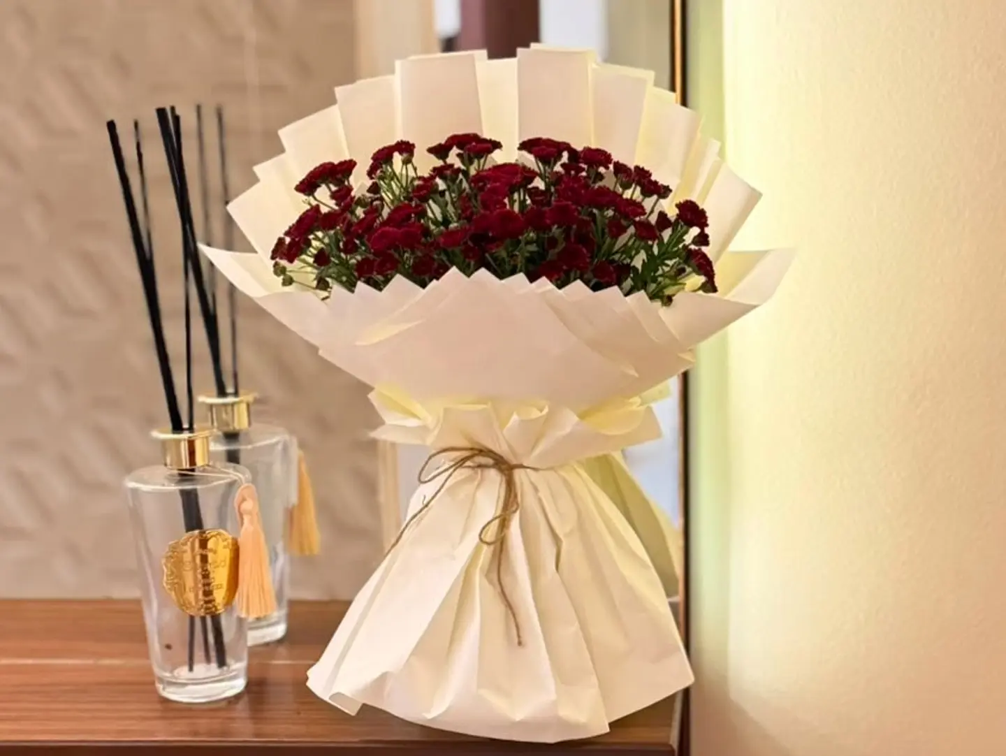 Sparkling Bouquet Of Flowers And Roses 17