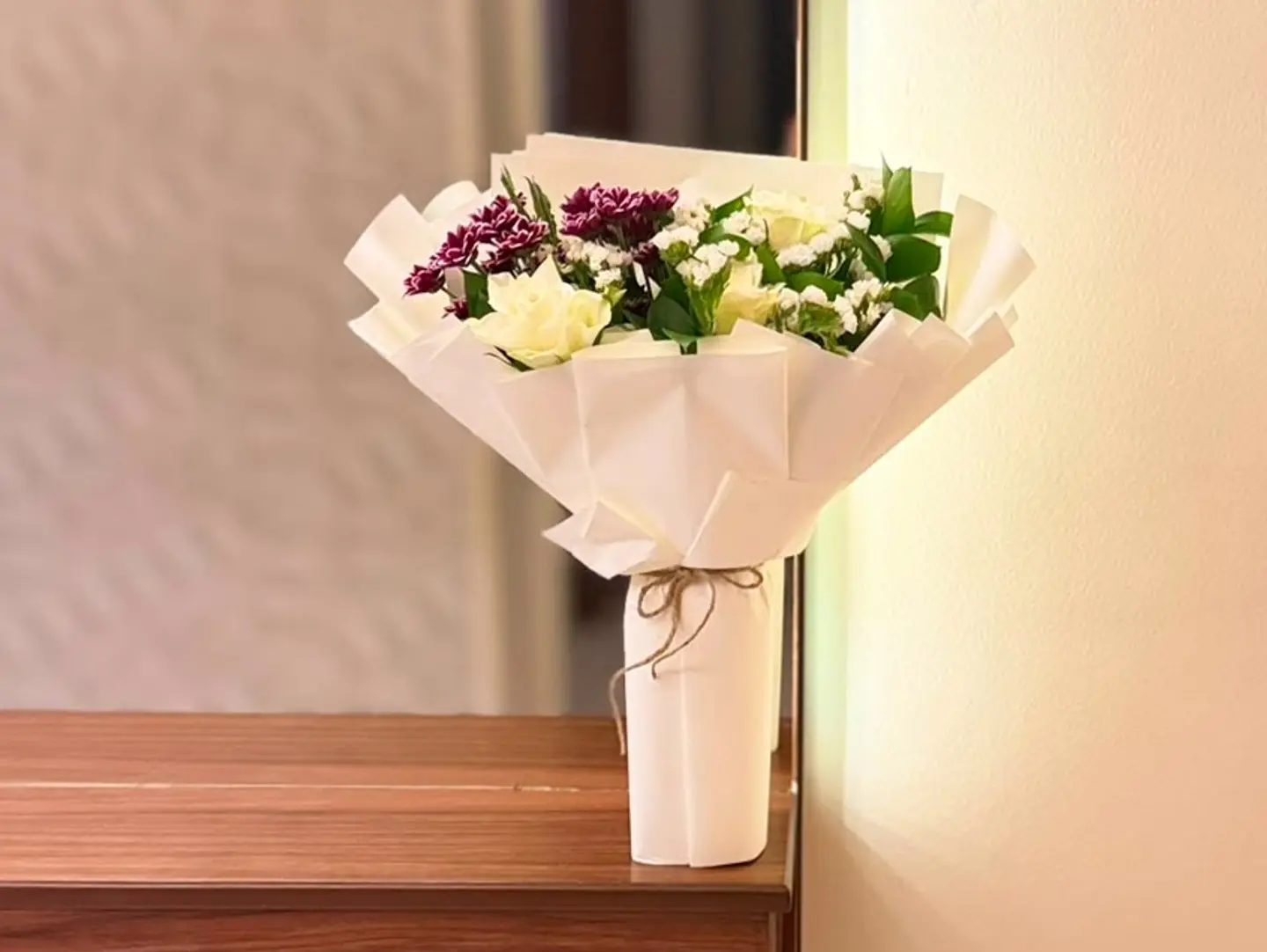 Sparkling Bouquet Of Flowers And Roses 57