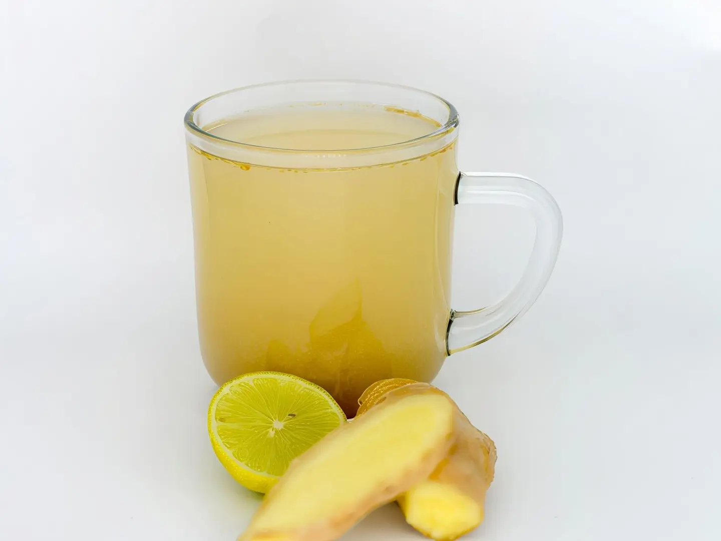 شاي زنجبيل وليمون