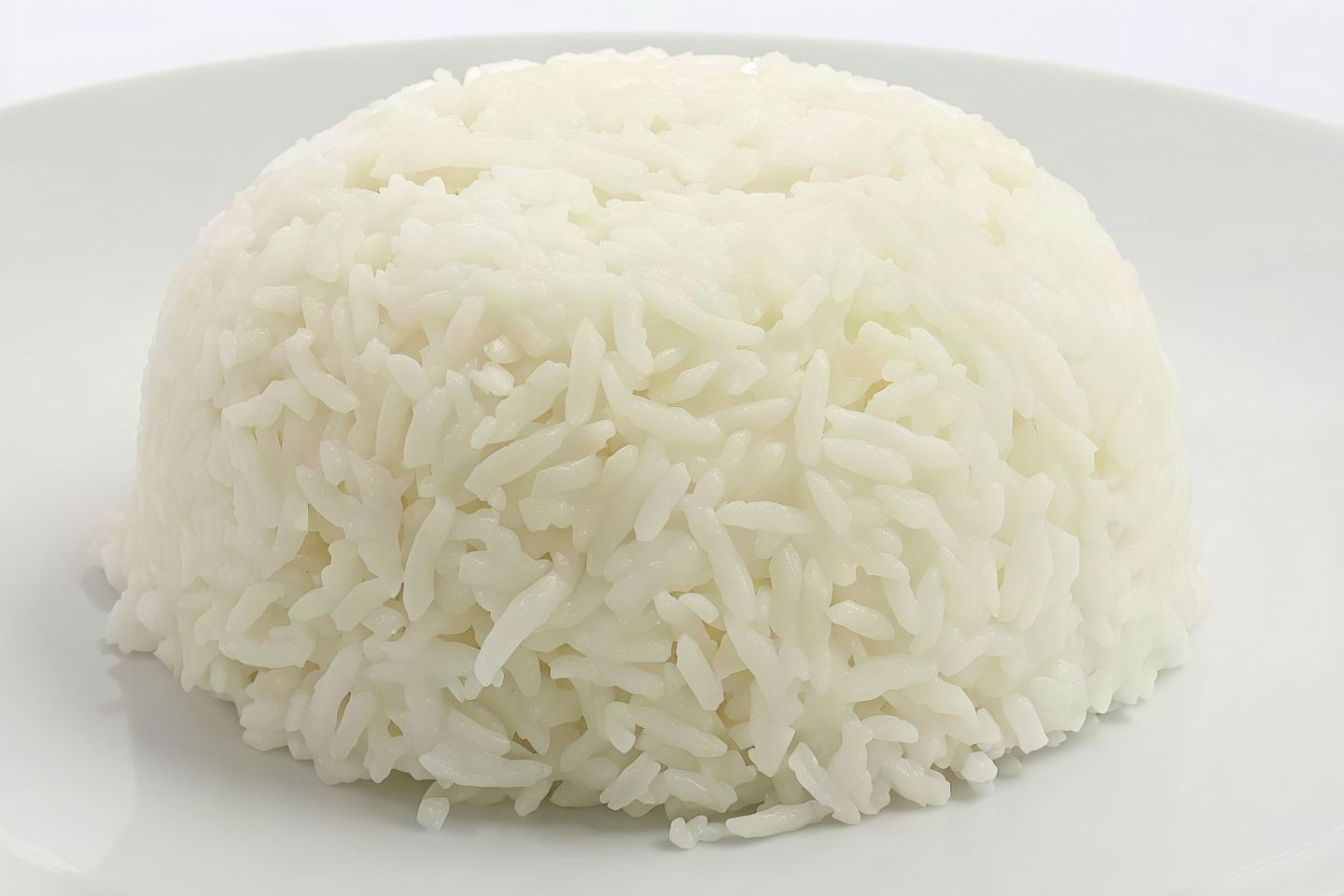 أرز مطهو على البخار