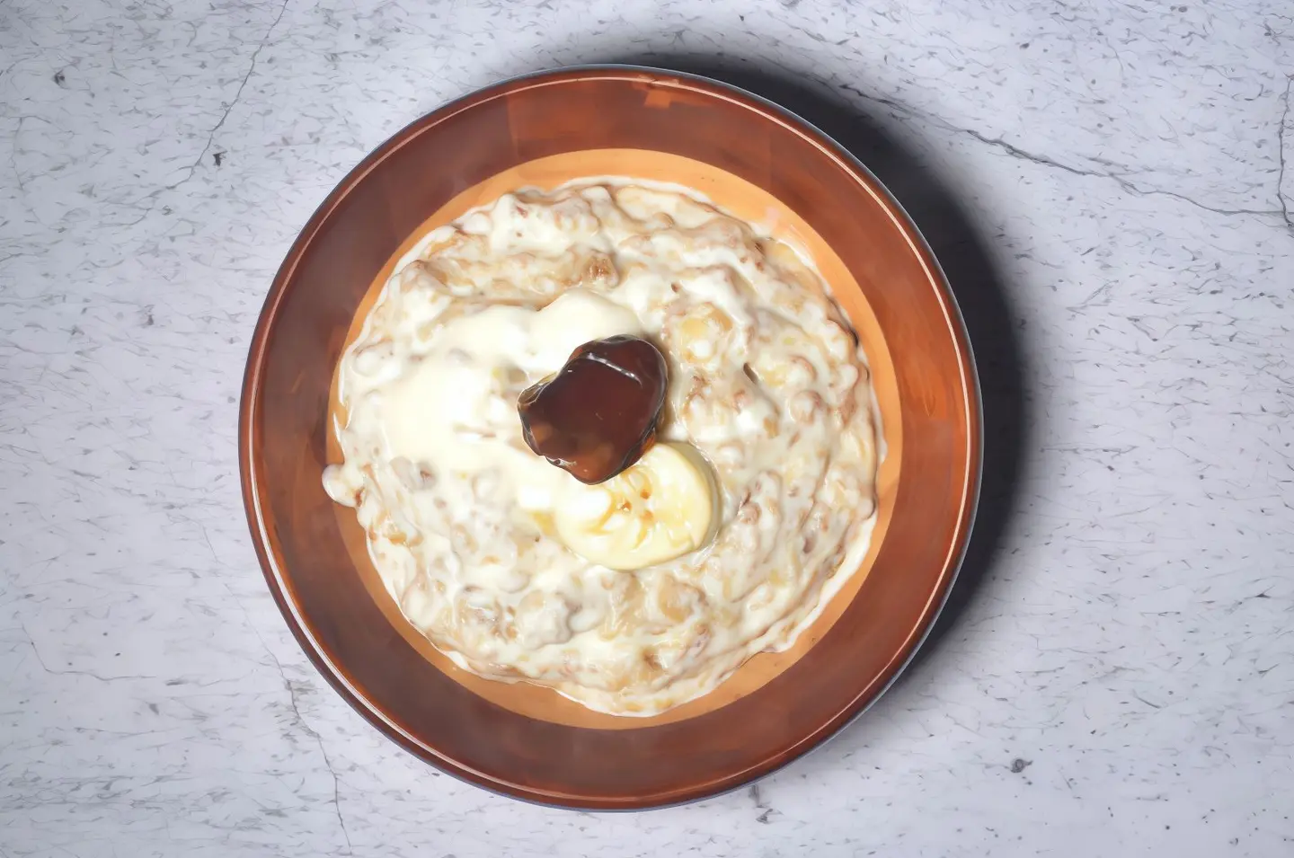 Masoub Cream And Dates