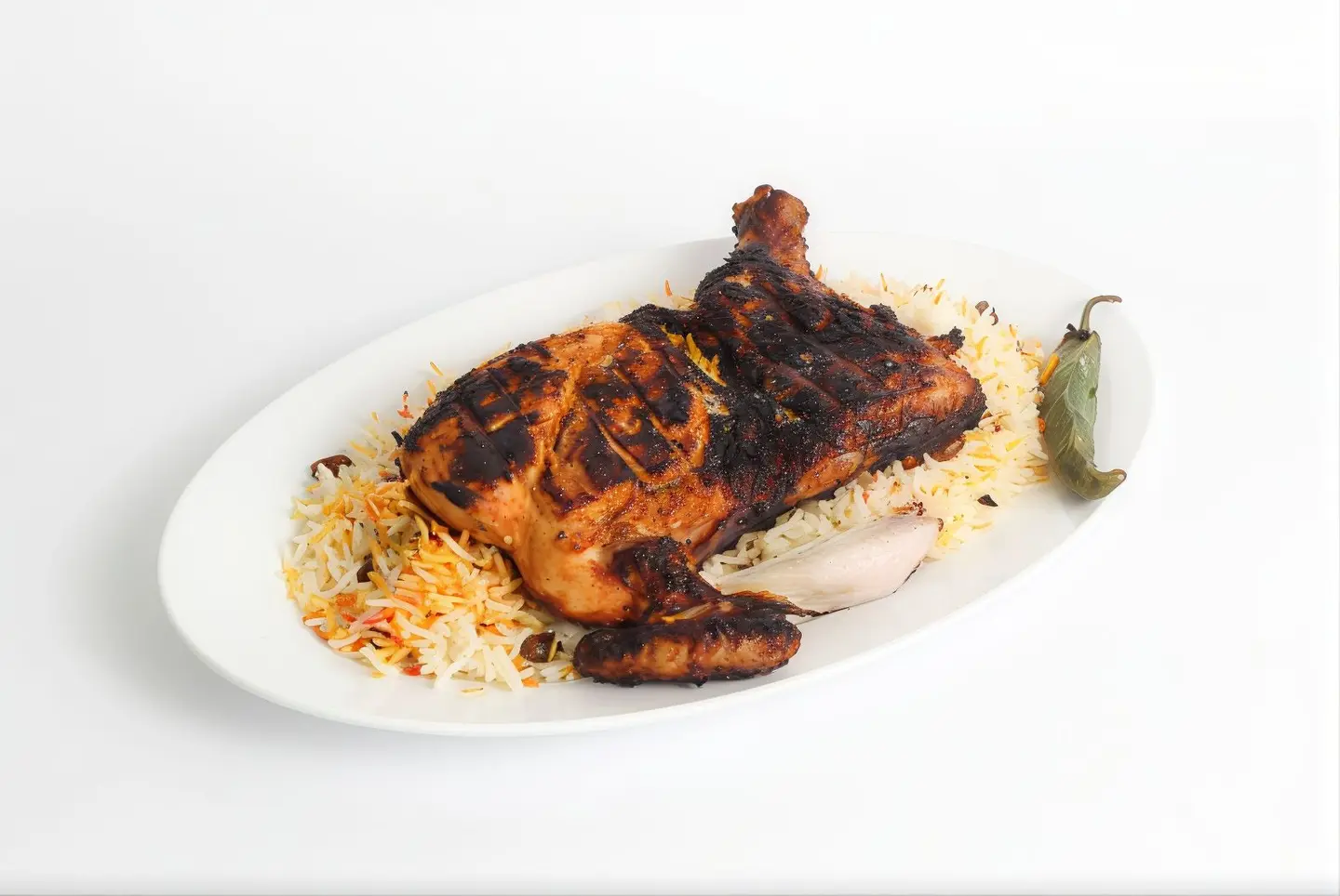 حبة دجاج علي الفحم مع الرز