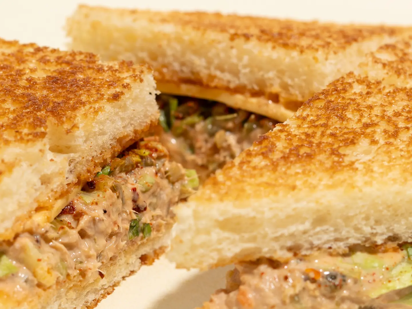 تونة حارة - تونة حارة-عادي