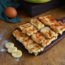 مطبق حلو بالموز و الجبنة
