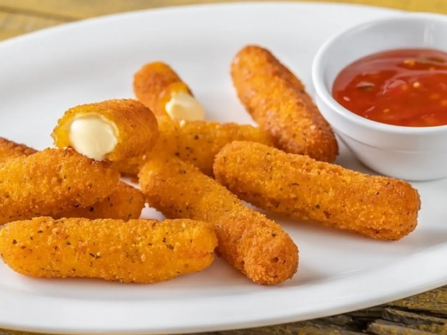 أصابع جبنة الموزاريلا