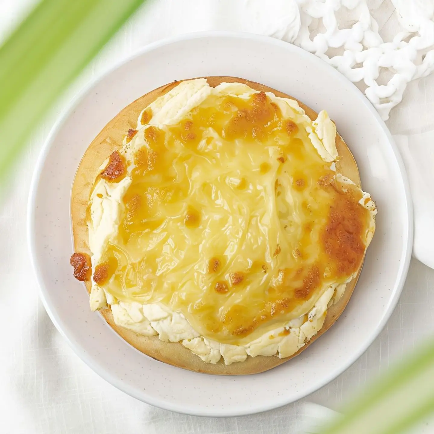 مناقيش لبنة بالجبنة