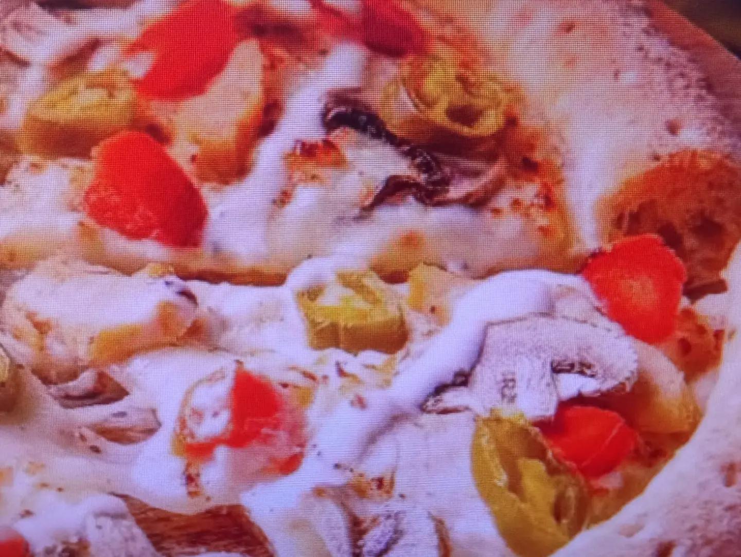 Medium Chicken Ranch Pizza