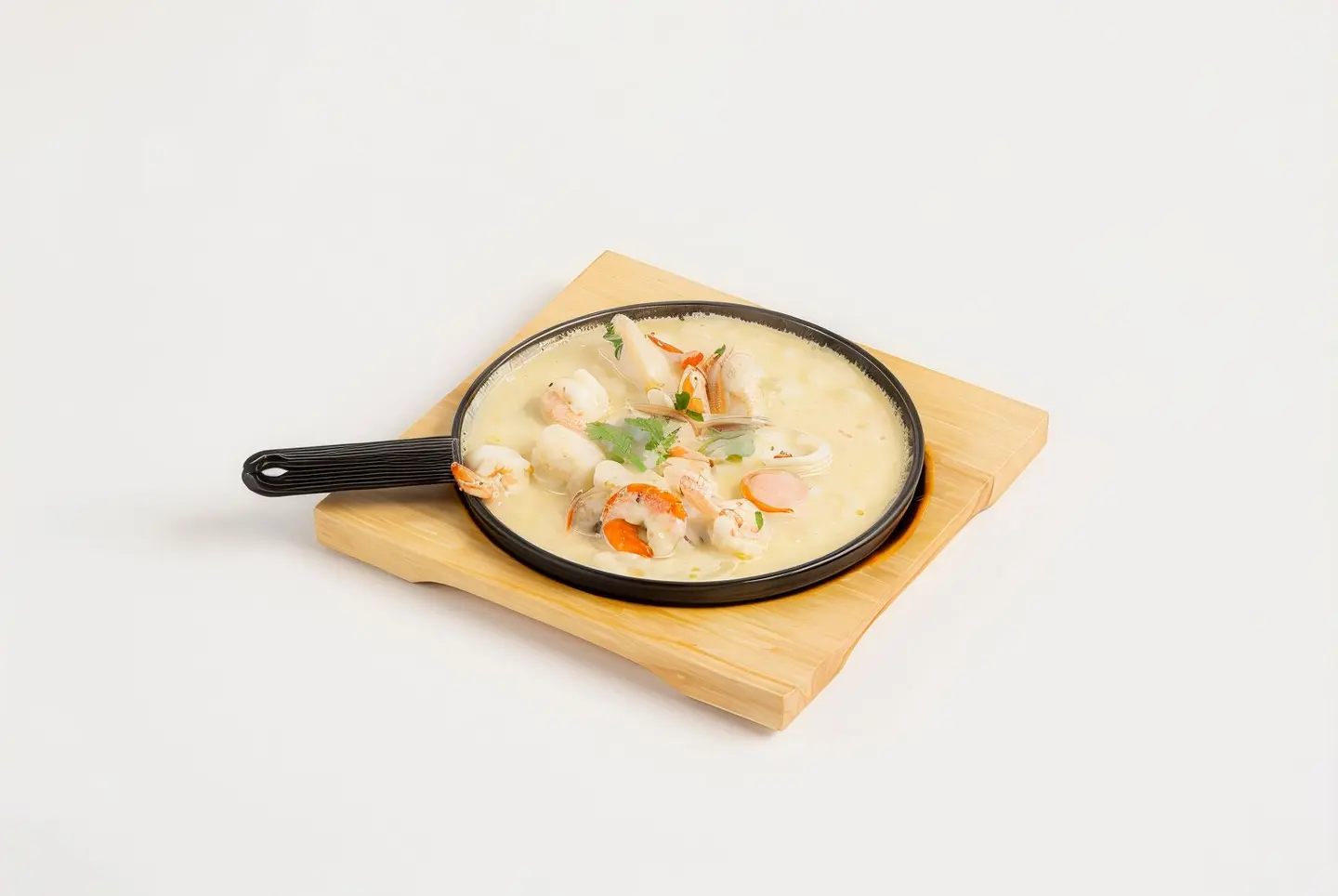 مأكولات بحرية مشكلة على الطريقة الشرقية