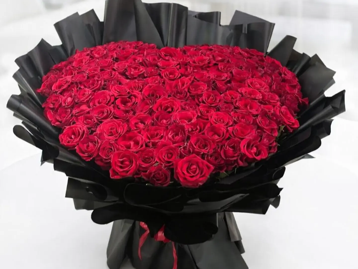 عيد الحب - قلب الورد المخملي