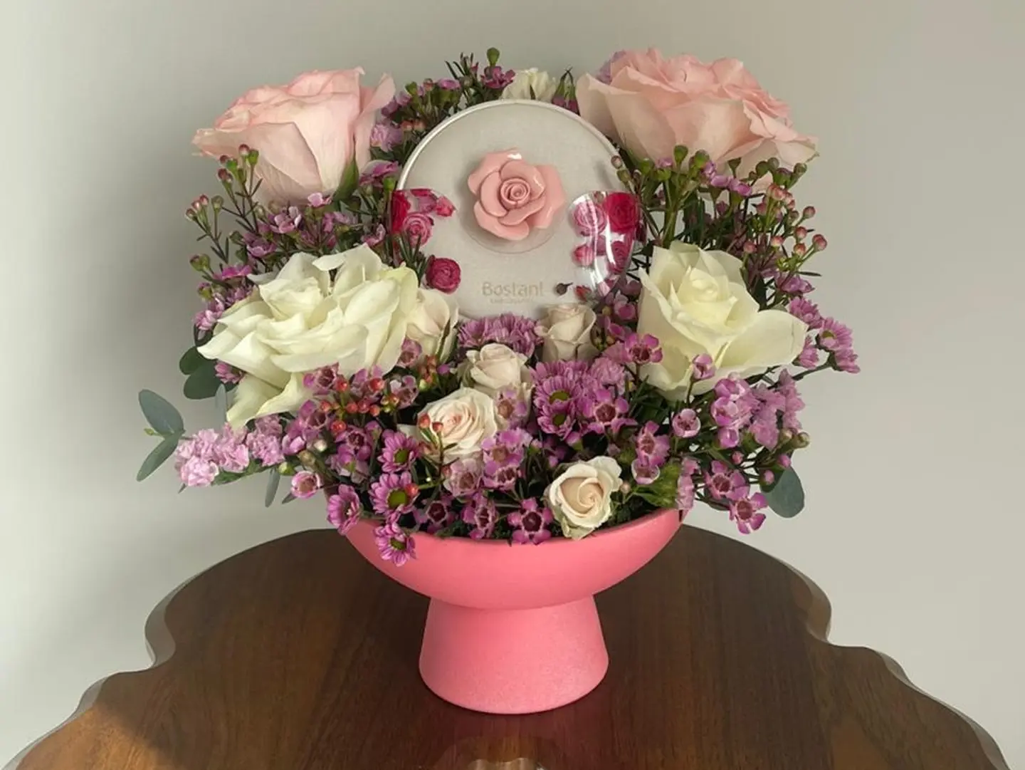 Happy Eid Vase With Chocolate 2