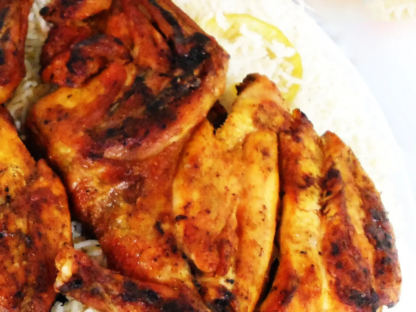 نصف دجاج مدبي