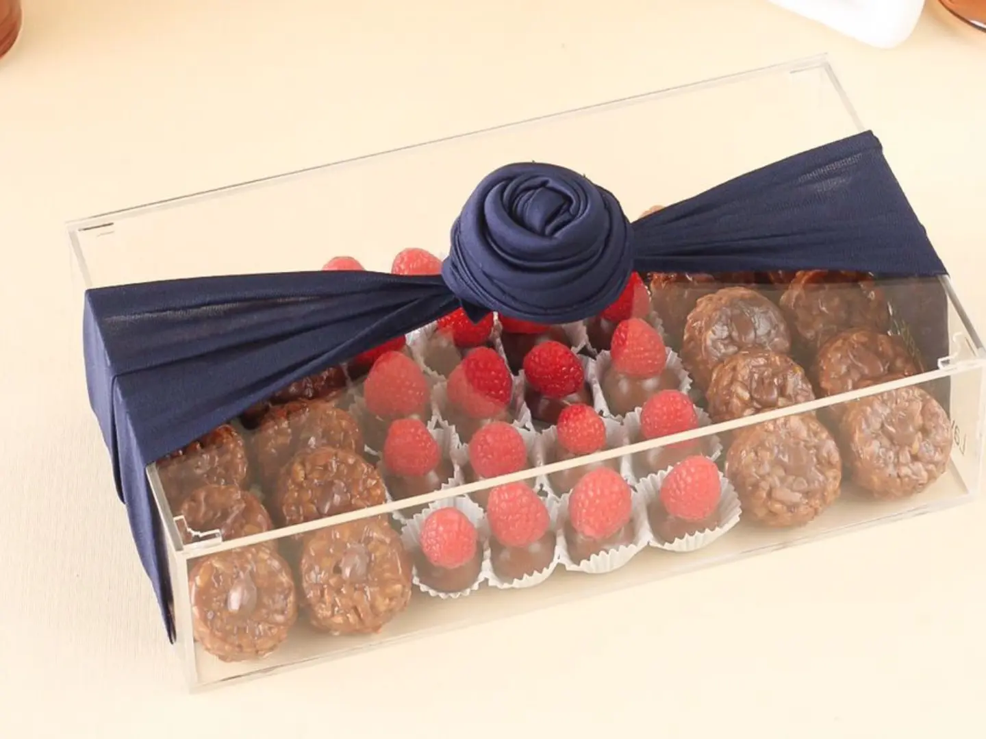 بوكس اكريلك