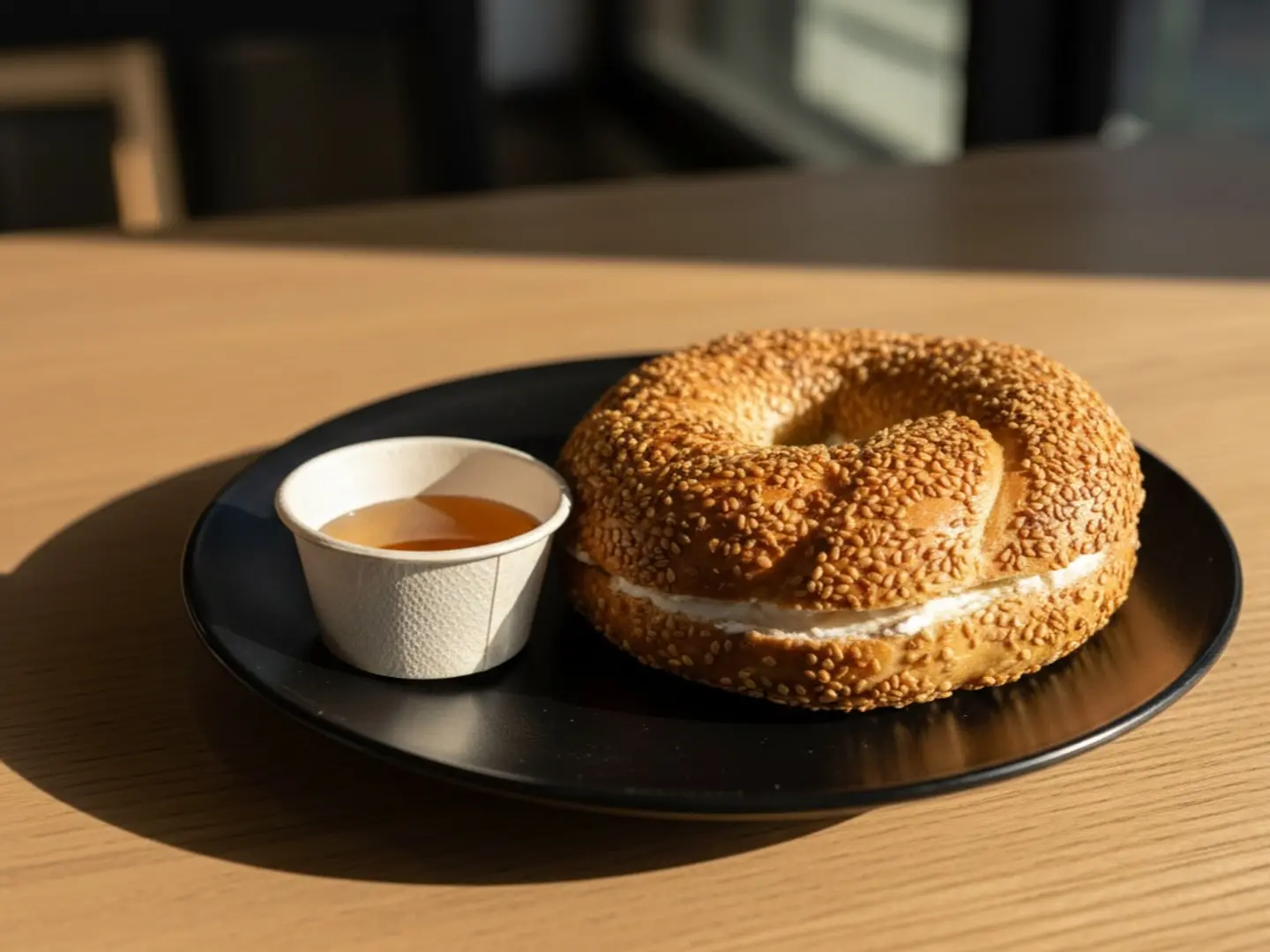 سميت بالجبن و العسل