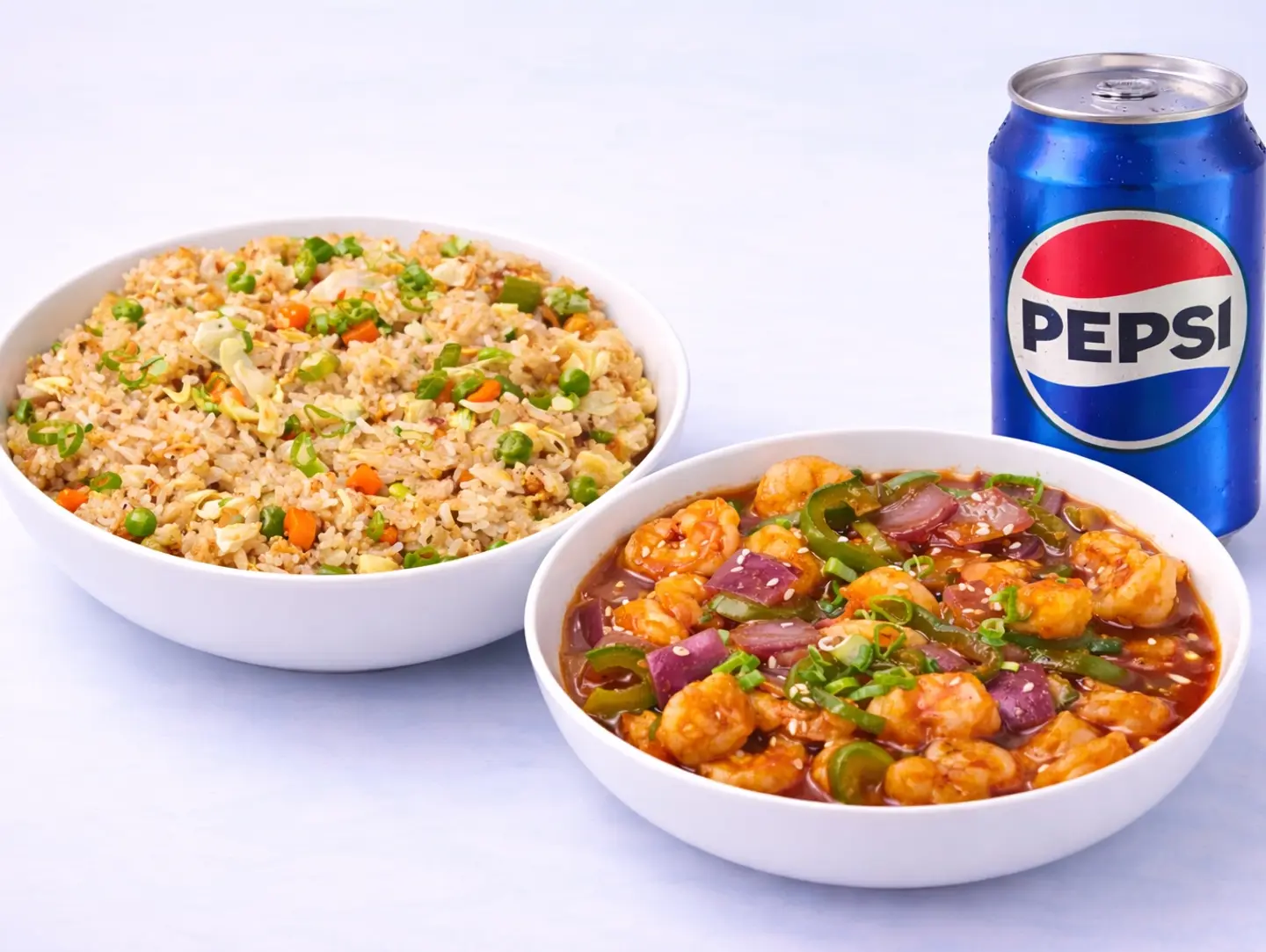 أرز مقلي بالخضار مع الروبيان الحلو والحار ومشروب