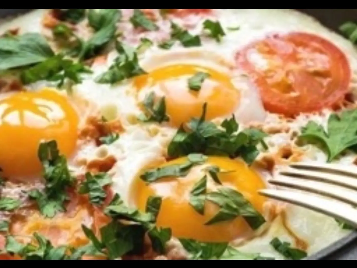 Sunny Side Up Eggs With Cheese