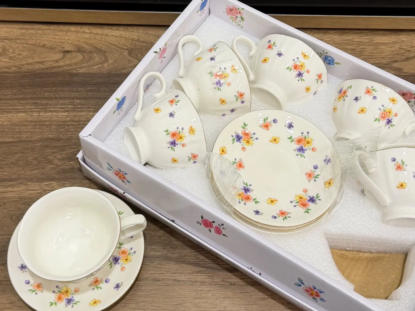 اواني منزليه ١