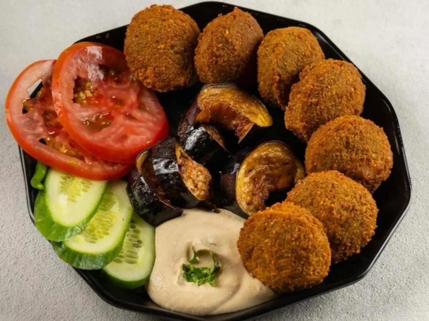 صحن فلافل مشكل