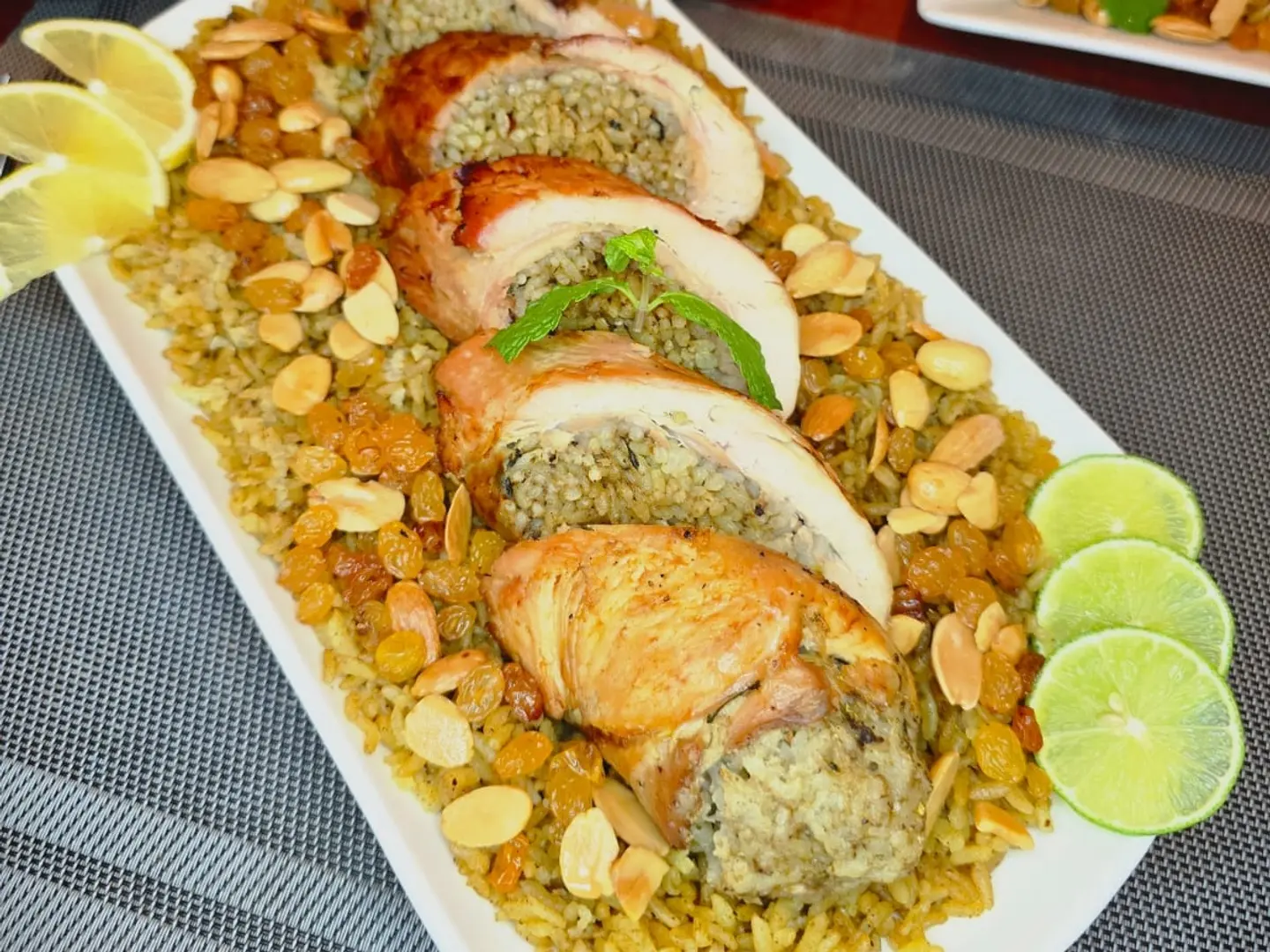 دجاج محشى روول