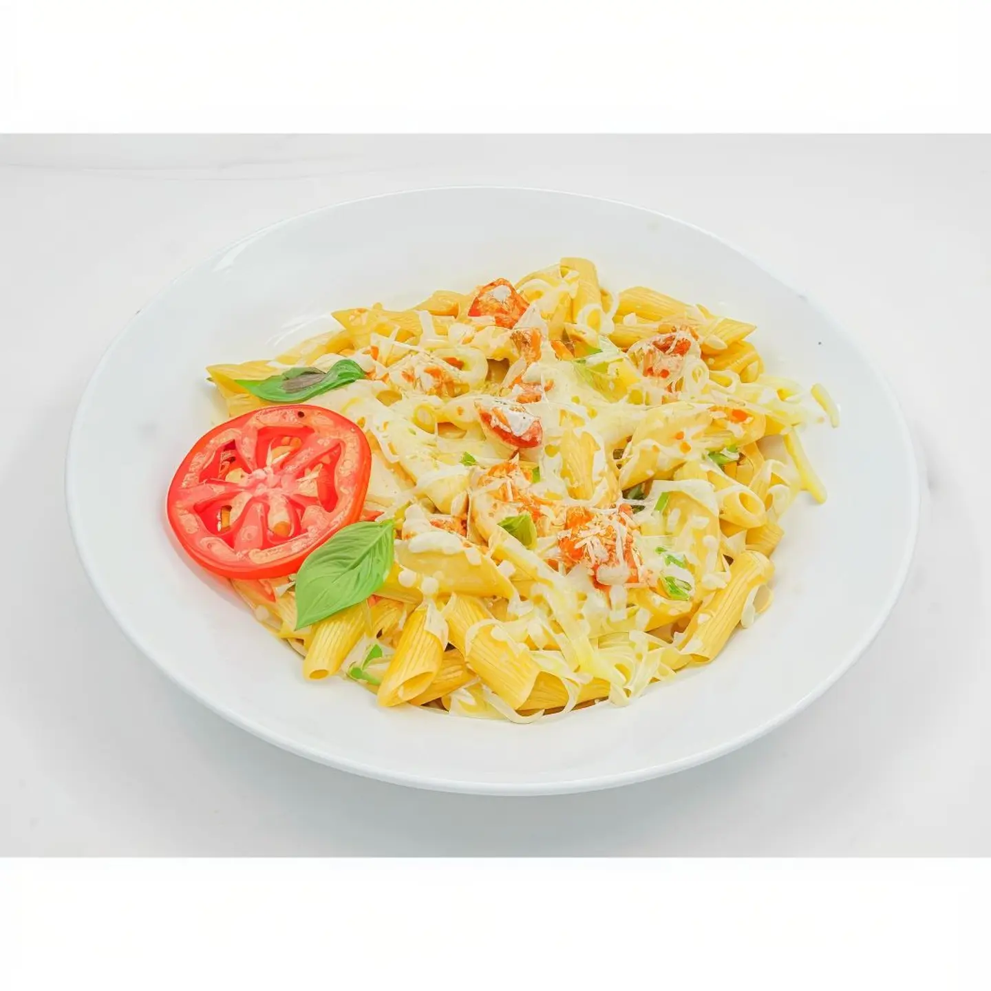 Pasta With Chicken And White Sauce