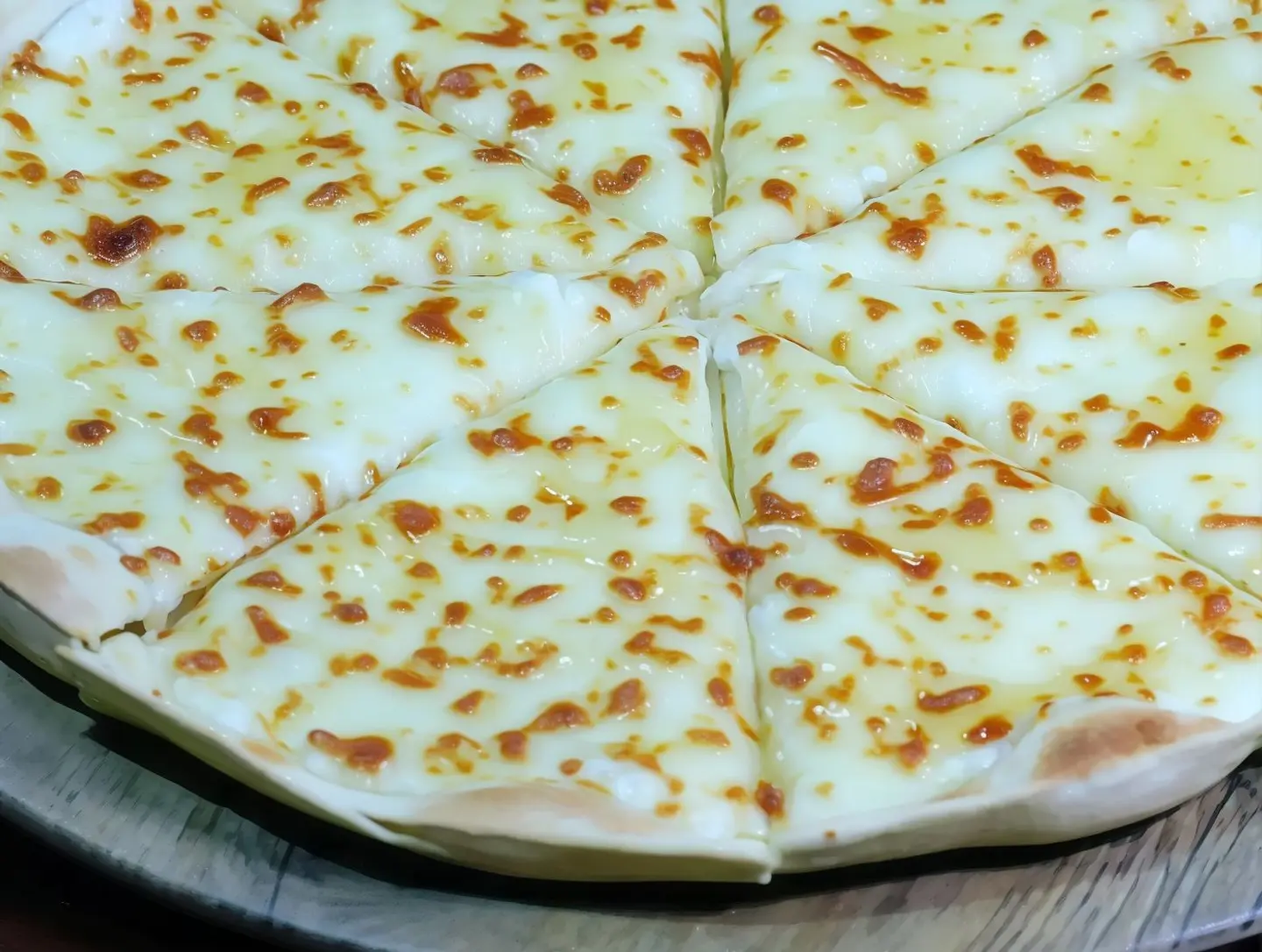 Labneh Pizza With Cheese - Small
