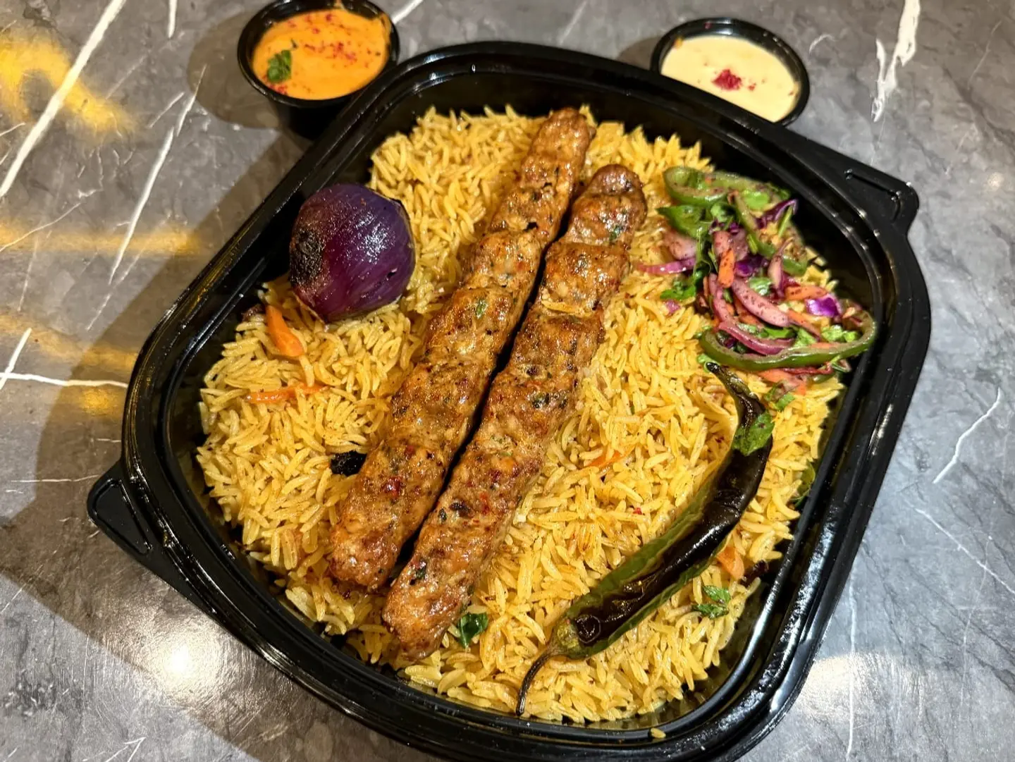 وجبة كباب دجاج 2سيخ مع ارز