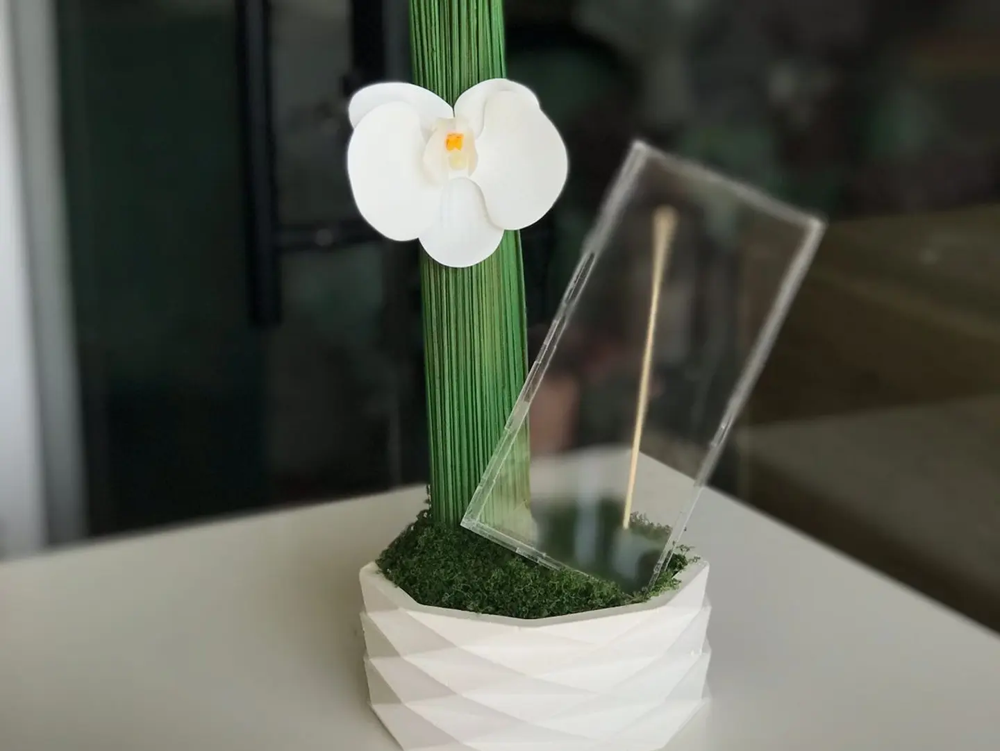 Design For Gift With Artificial Flower B11