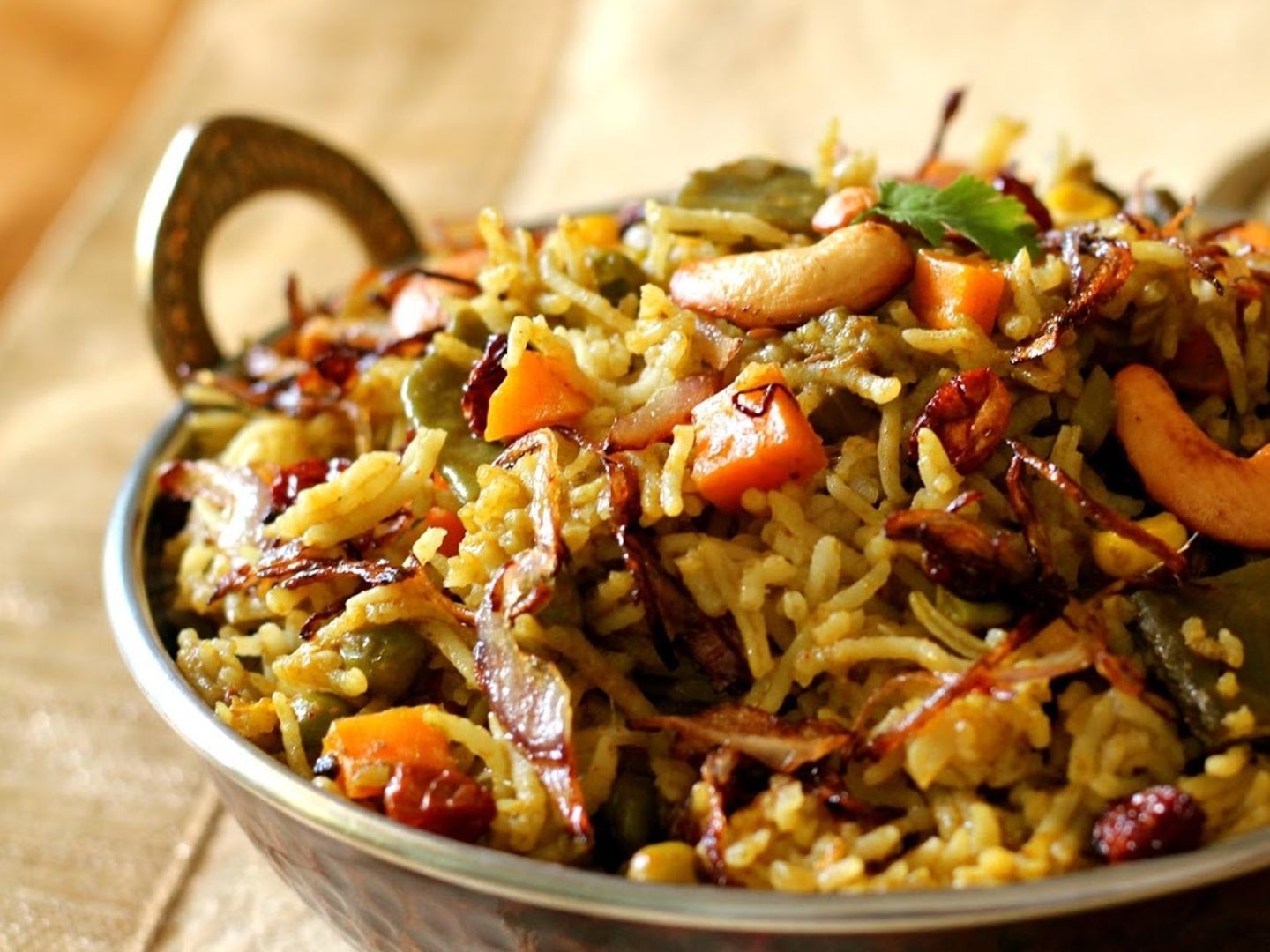 Pindi Chole Biryani With Raita , Pickle & Papad